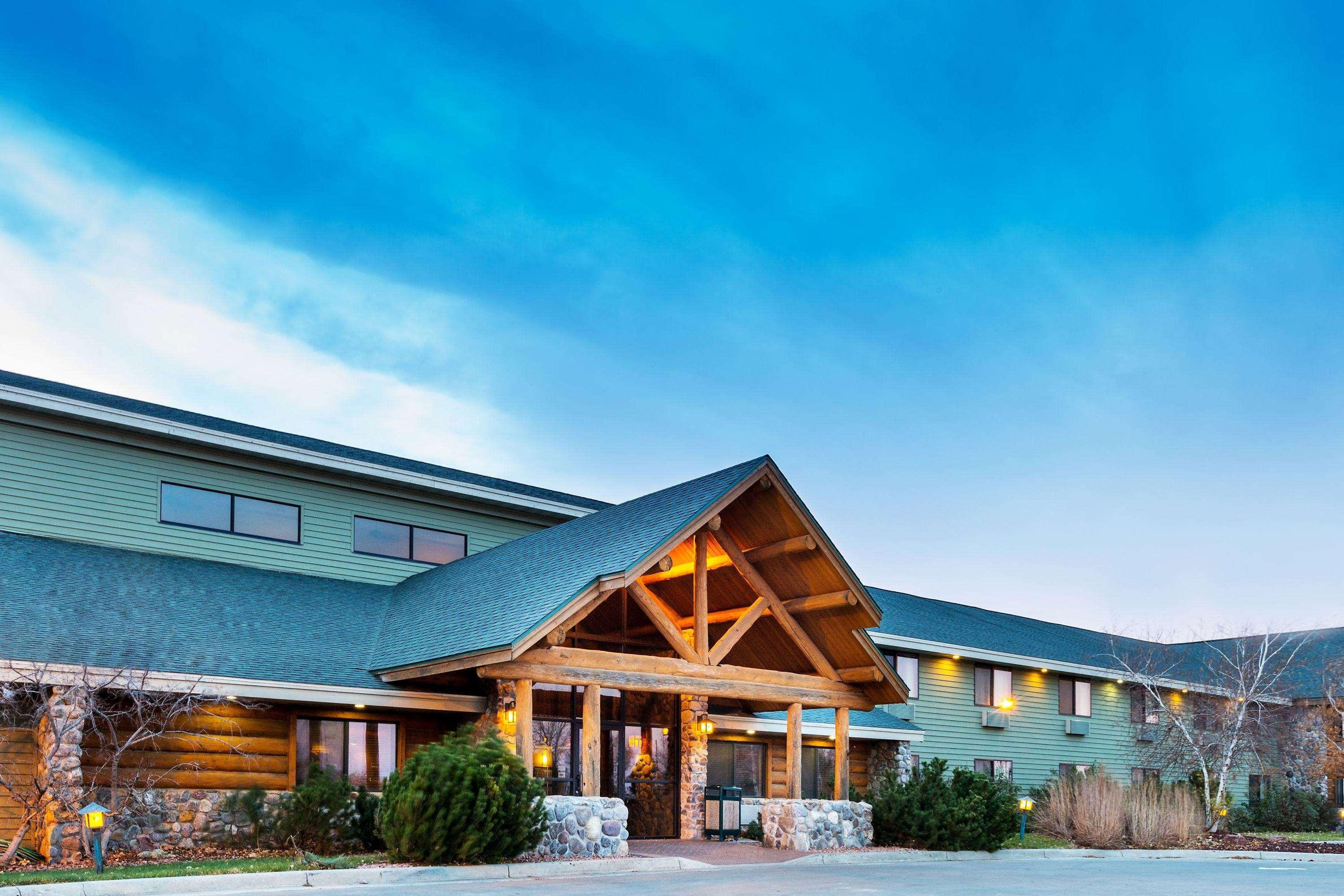 Americinn By Wyndham Chamberlain Conference Center Exterior photo